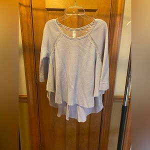 Waffled 3/4 sleeve with lace